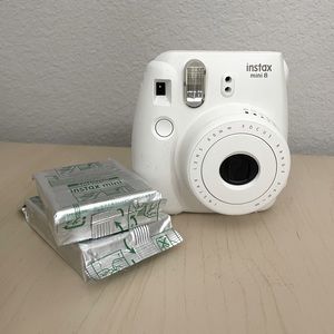 Fujifilm Instax Mini 8 - Instant camera in white